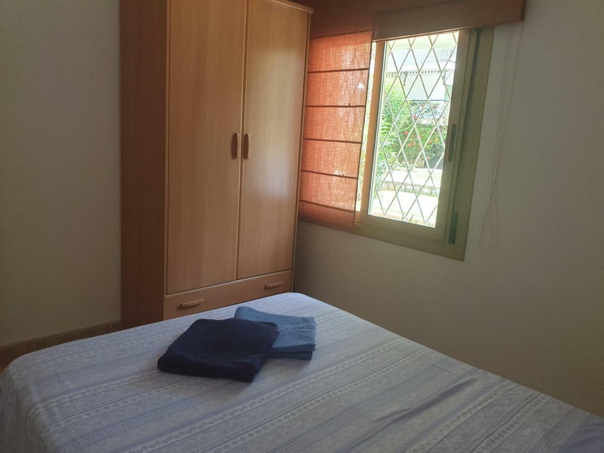 Apartamento Kristina Apartment Салоу Екстериор снимка